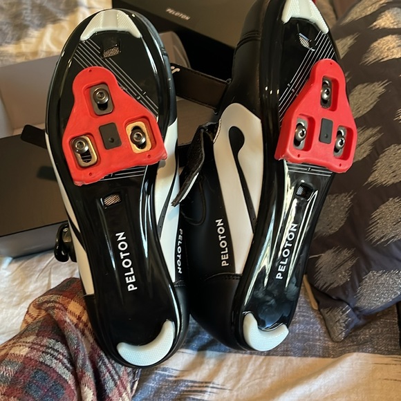Peloton cycle shoes - Picture 5 of 5